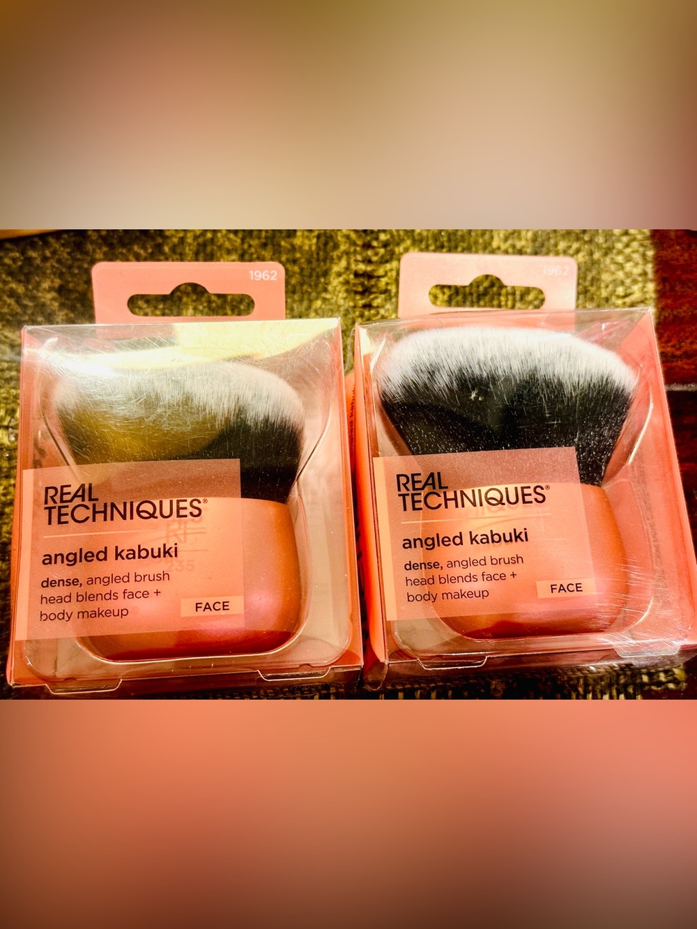 Angled Kabuki Face Body Makeup Brush RT 235 Blender Bronzer Self-Tanner X2 NEW